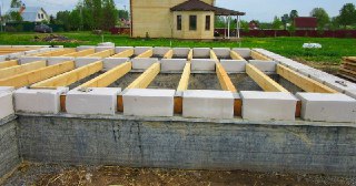 Фундамент для дома Губаха. Заказать под ключ цена от 3296 руб/м3